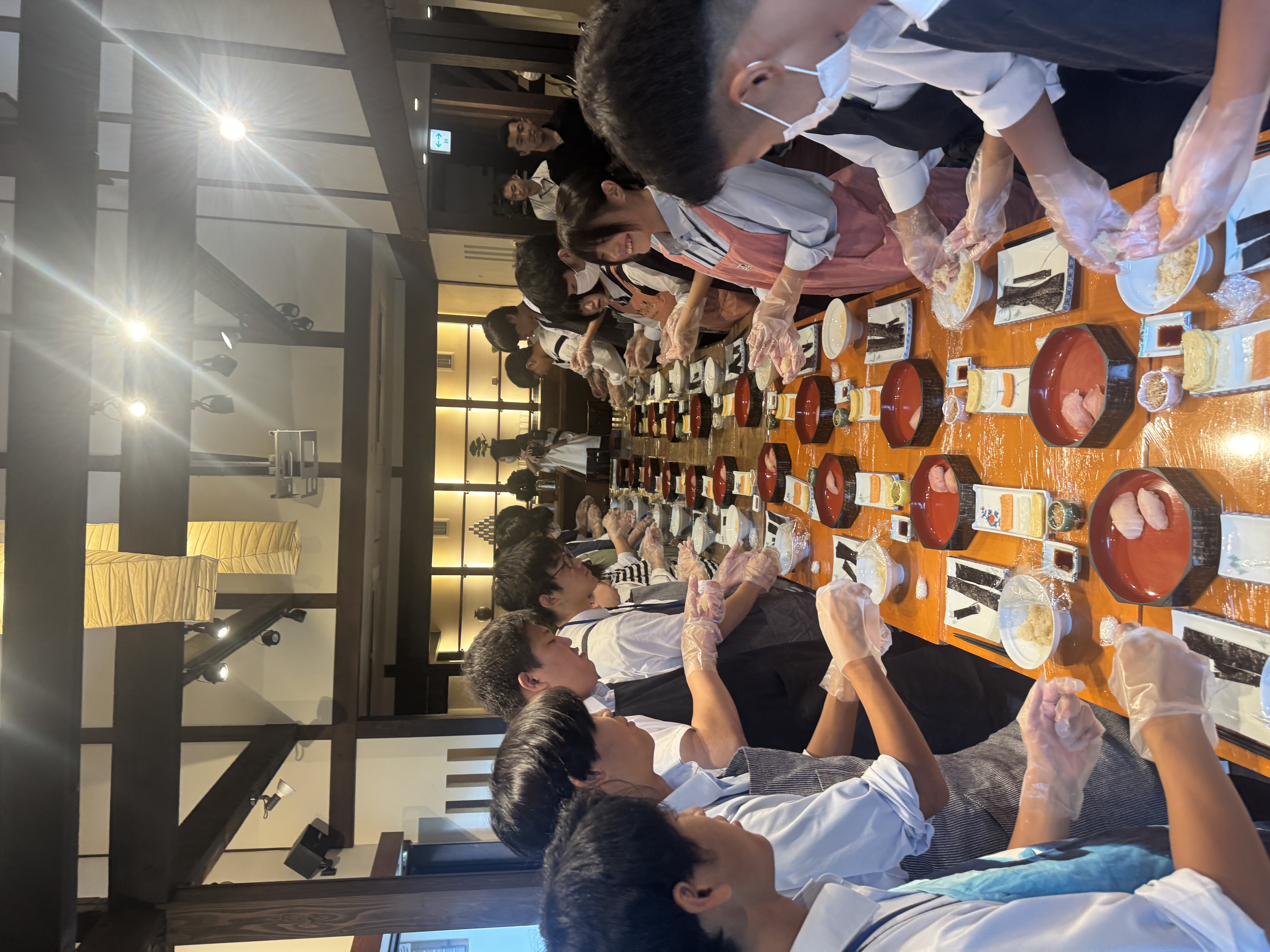 虎 KO café 店内